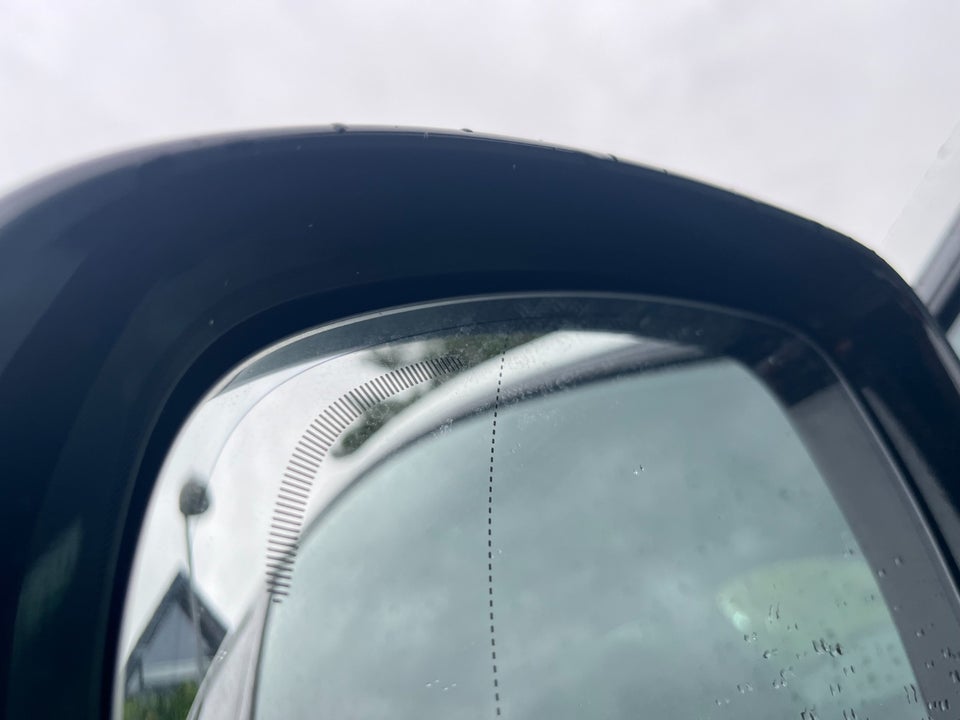 Volvo XC60 2,0 T8 ReCharge R-Design aut. AWD 5d