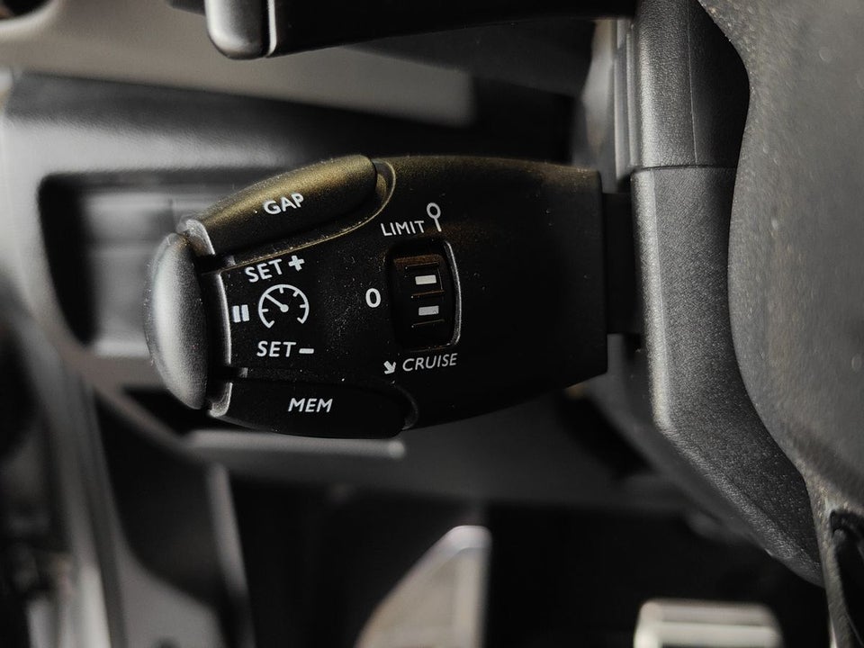 Citroën C5 Aircross 1,6 Hybrid Shine Sport EAT8 5d