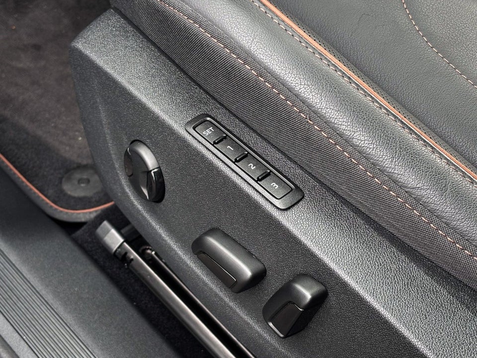 Skoda Enyaq 80x iV Suite 5d