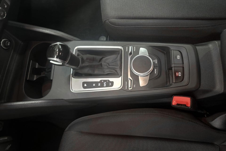 Audi Q2 35 TFSi Prestige S-tr. 5d