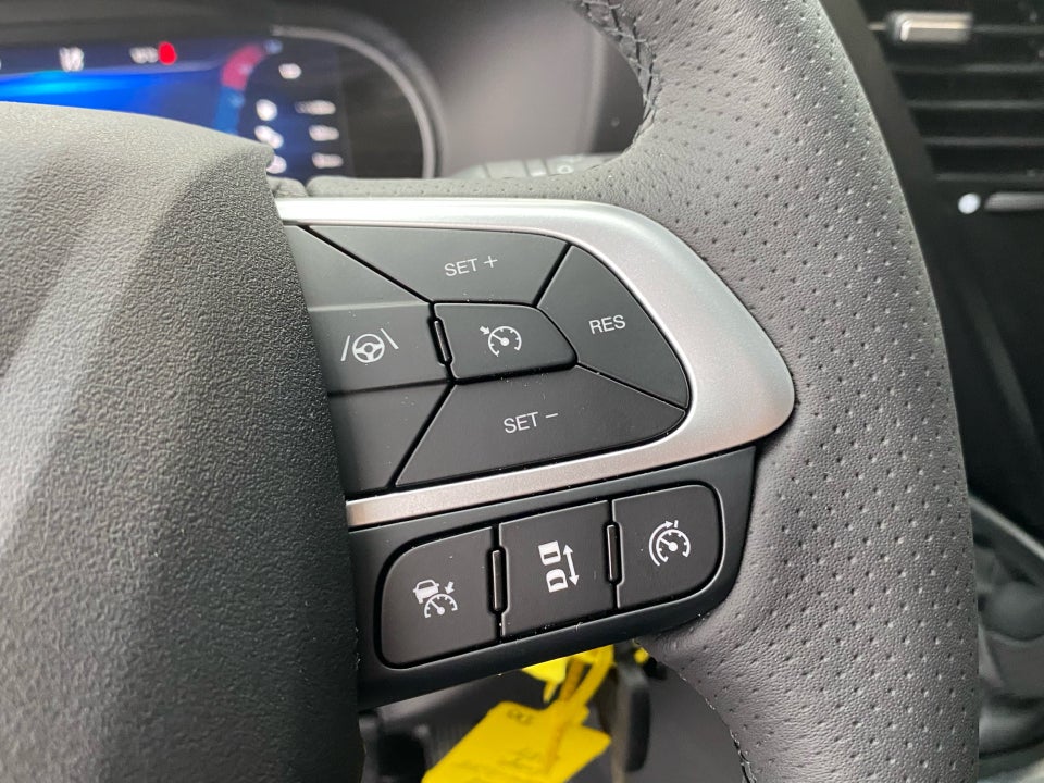 Iveco Daily 3,0 35S18 4100mm Box m/lift AG8