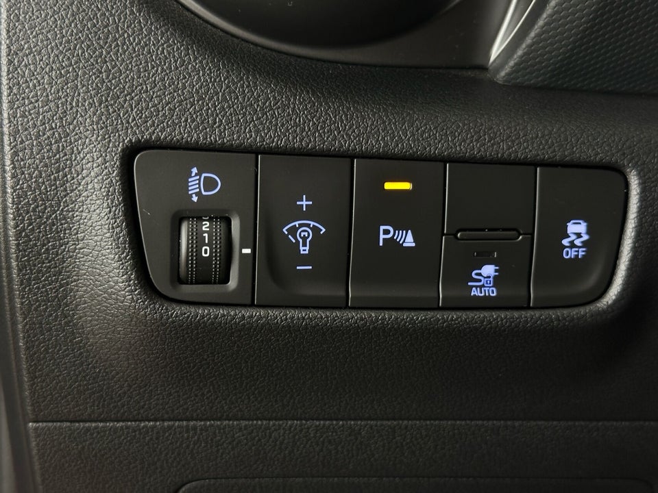 Hyundai Kona 64 EV Essential 5d