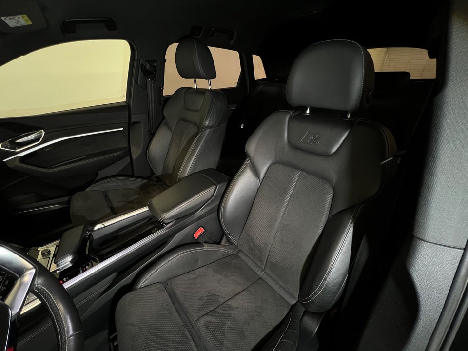 Audi e-tron 55 S-line quattro 5d