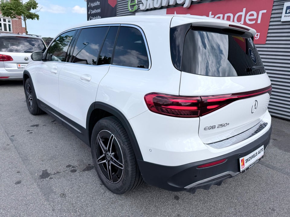 Mercedes EQB250+ AMG Edition 5d
