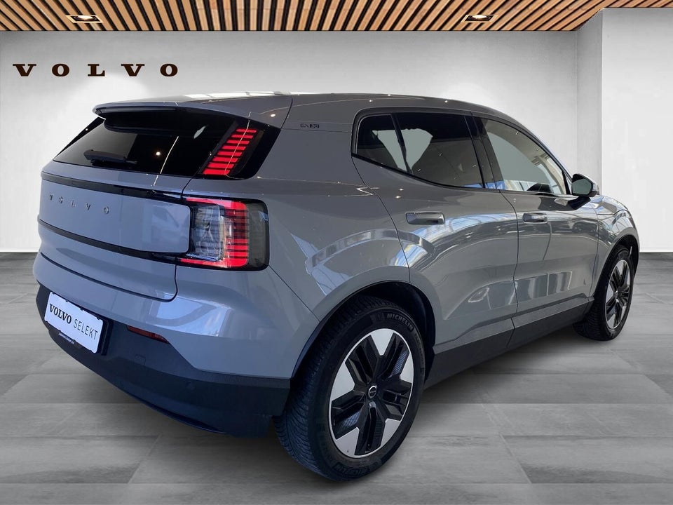 Volvo EX30 Extended Range Core 5d