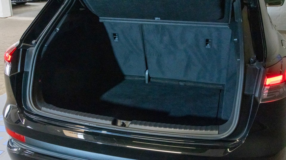 Audi Q4 e-tron 45 S-line 5d