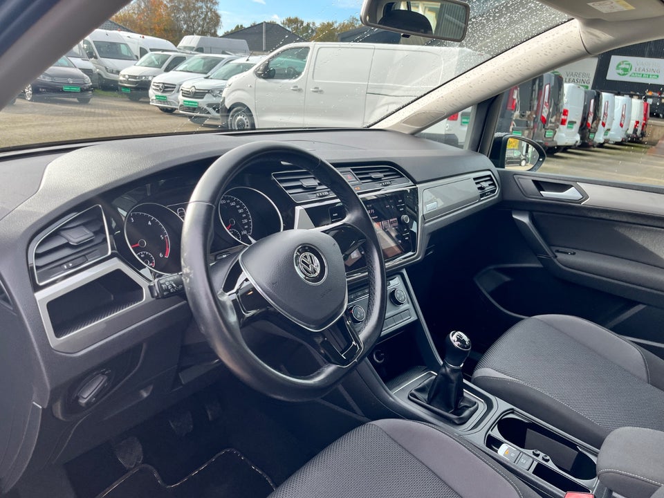 VW Touran 1,6 TDi 115 Comfortline Van 5d