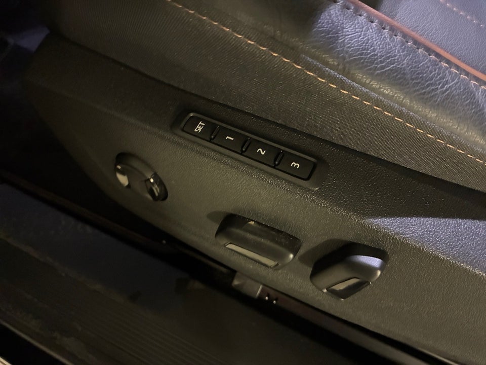 Skoda Enyaq 85 iV Premium 5d