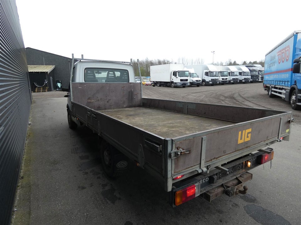 Iveco Daily 2,3 35S12 4200mm Lad 2d