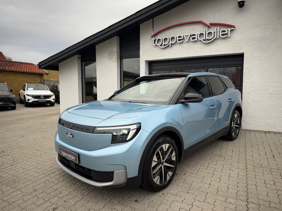 Ford Explorer 82 Premium Extended Range 5d