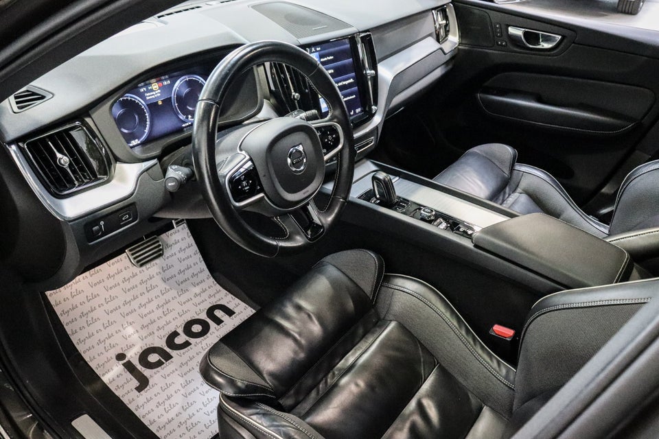 Volvo XC60 2,0 B4 197 R-Design aut. AWD 5d