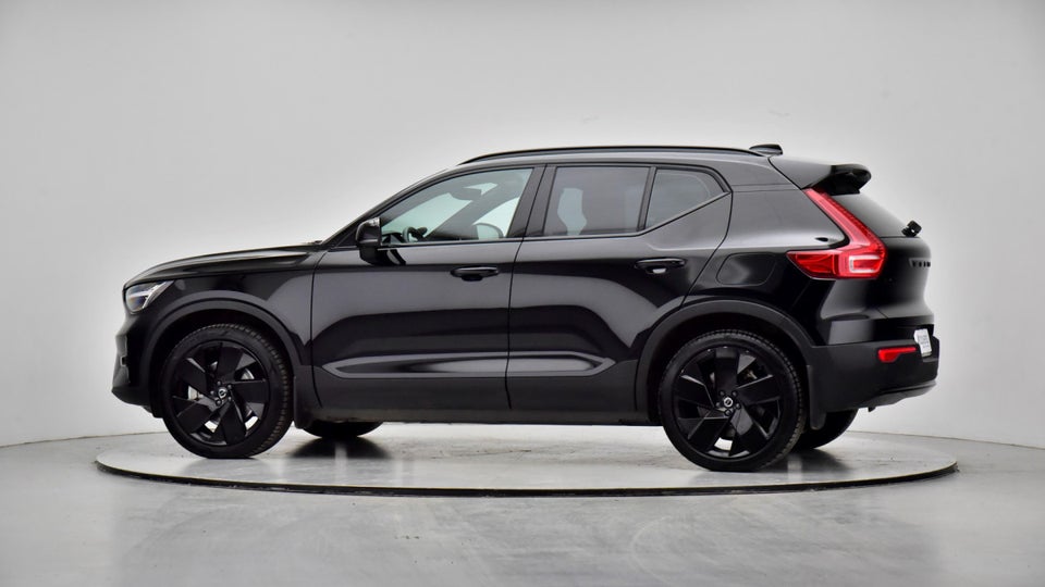 Volvo EX40 Extended Range Black Edition 5d