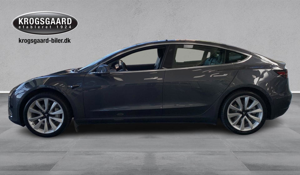 Tesla Model 3 Standard Range+ RWD 4d