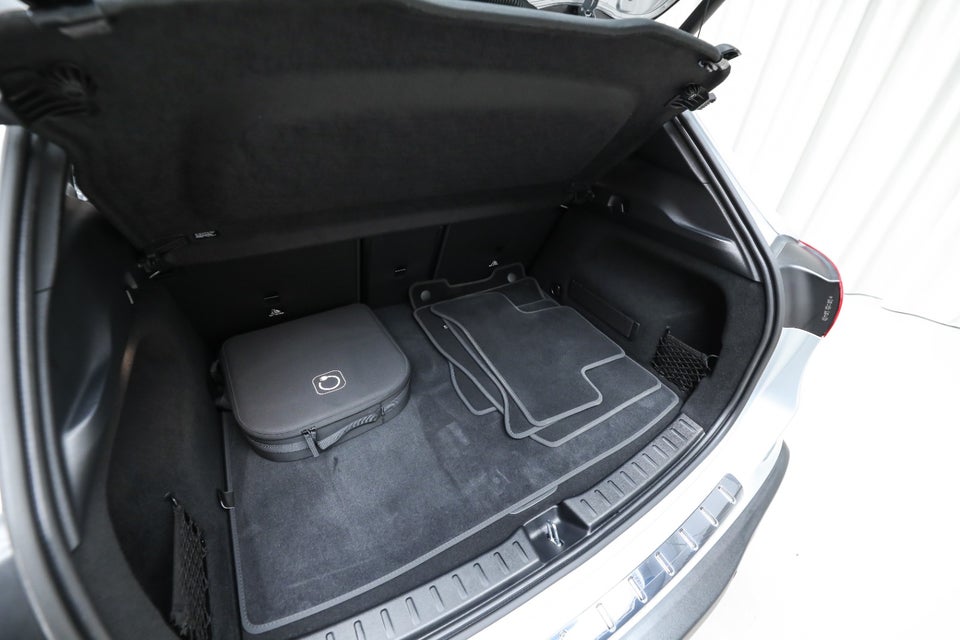 Mercedes EQA350 AMG Line 4Matic 5d
