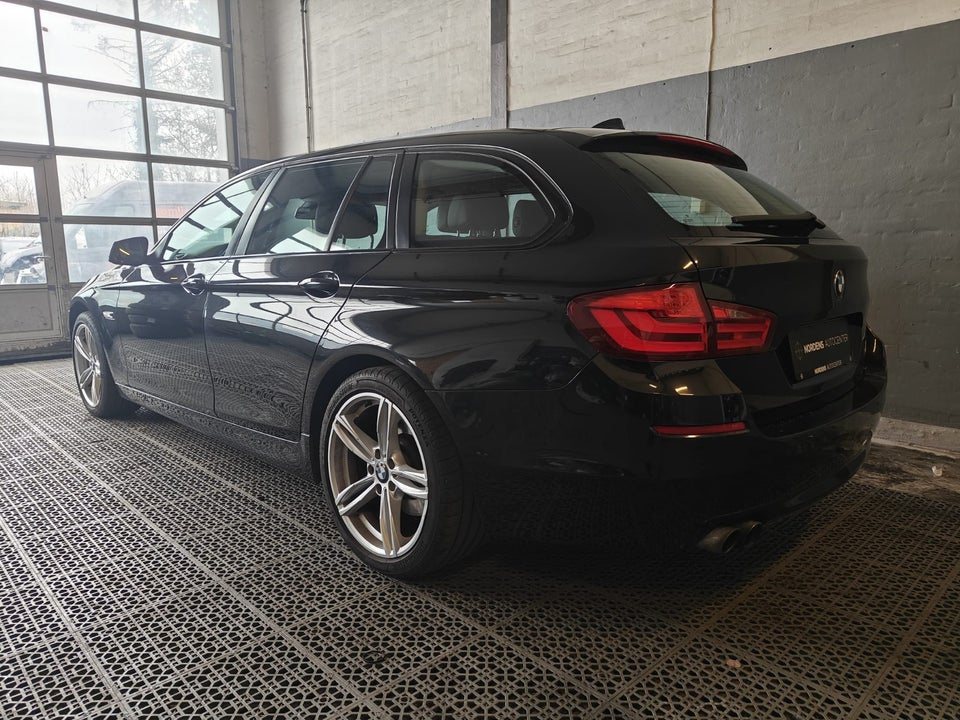 BMW 523i 3,0 Touring aut. 5d