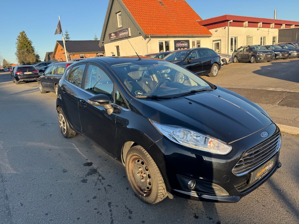 Ford Fiesta 1,0 65 Titanium 5d