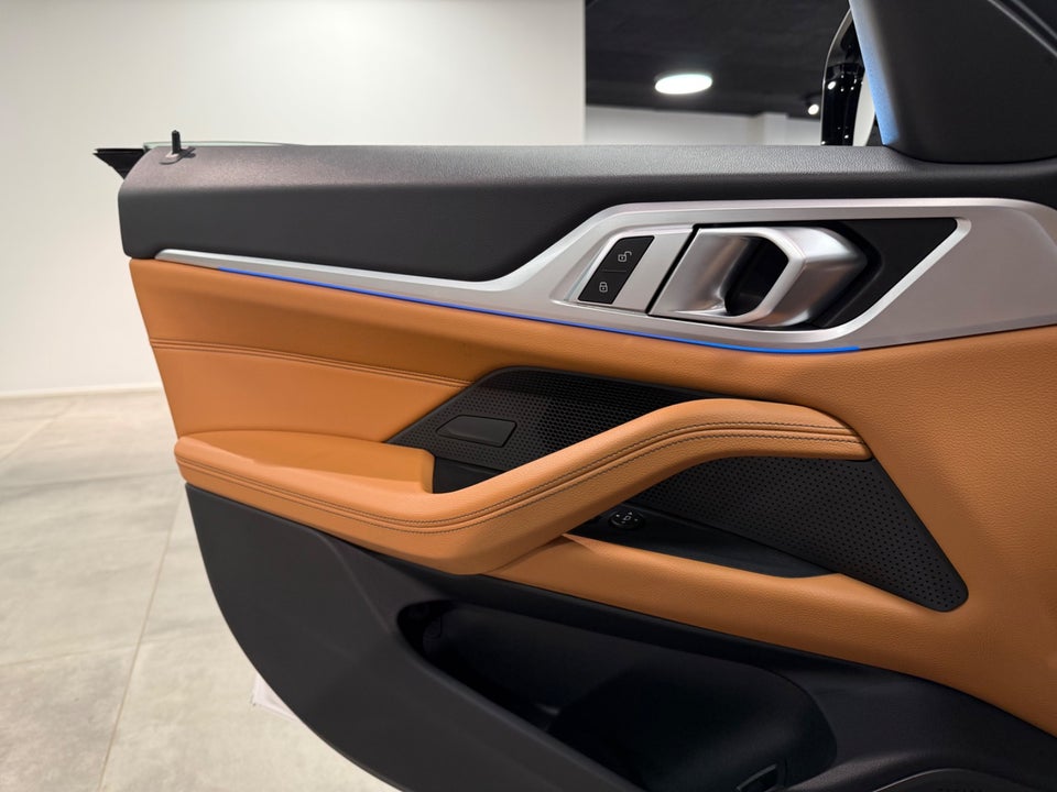 BMW i4 eDrive35 Charged 5d
