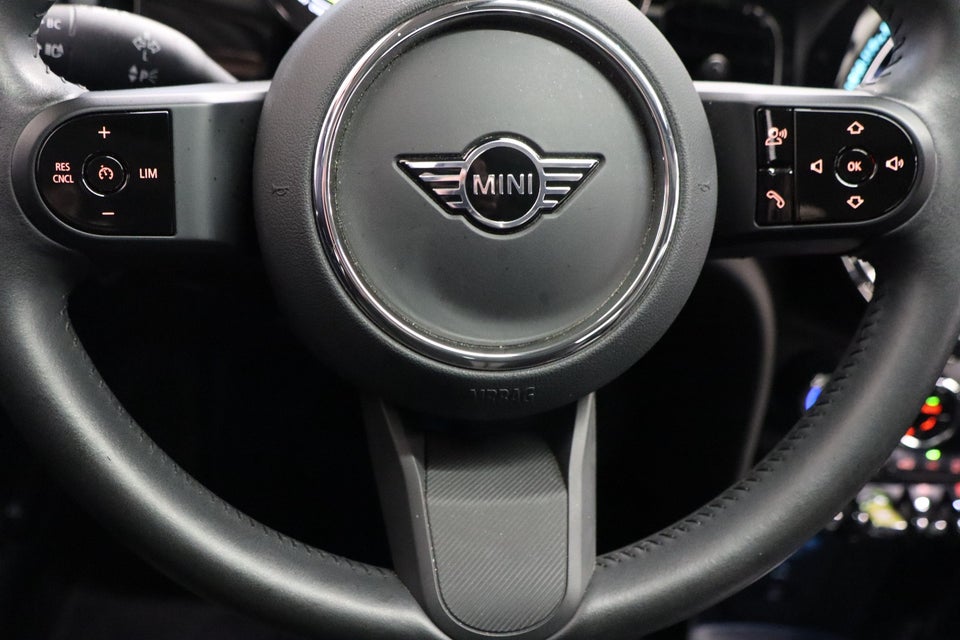 MINI Cooper SE Maximise 3d