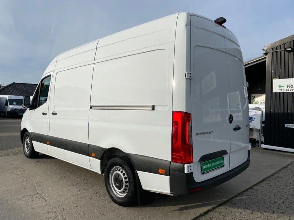 Mercedes Sprinter 319 3,0 CDi A2 Kassevogn aut. RWD