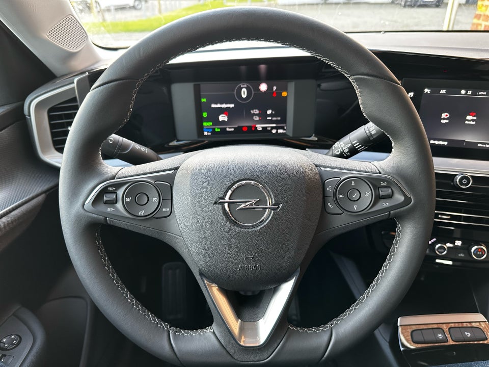 Opel Mokka-e 50 Elegance 5d