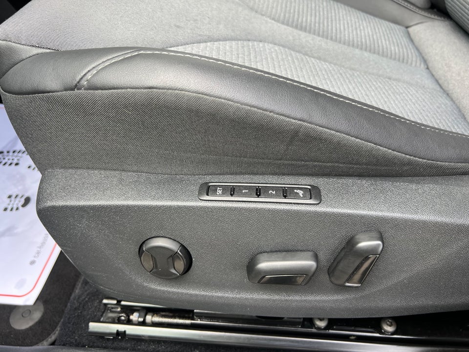 Skoda Enyaq 80 iV Loft 5d