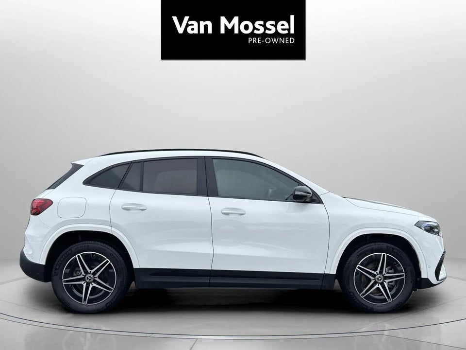 Mercedes EQA300 AMG Advance Plus 4Matic 5d