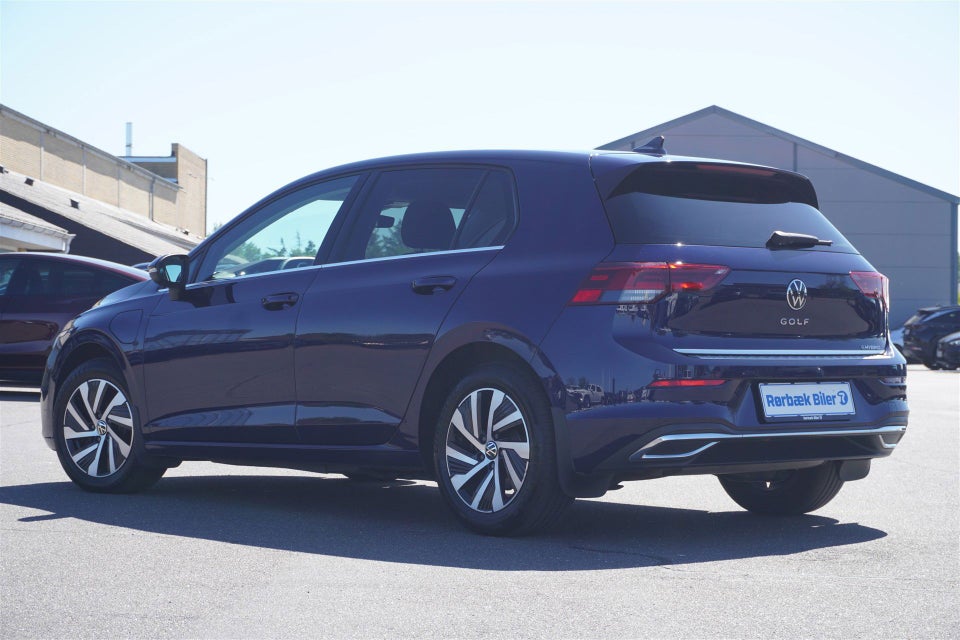 VW Golf VIII 1,4 eHybrid DSG 5d
