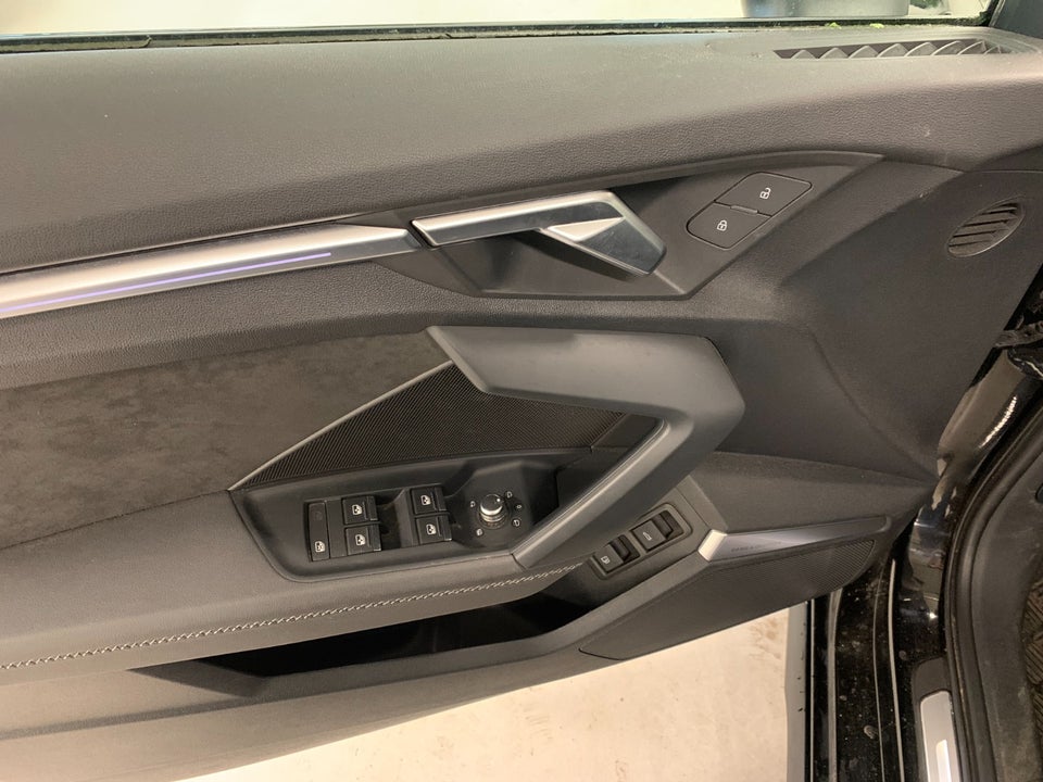 Audi A3 40 TFSi e S-line Sportback S-tr. 5d