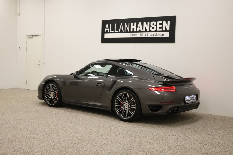 Porsche 911 Turbo 3,8 Coupé PDK 2d