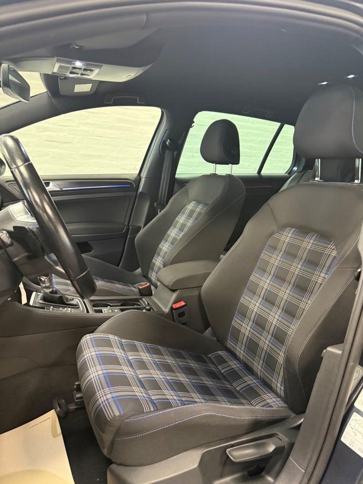 VW Golf VII 1,4 GTE DSG 5d