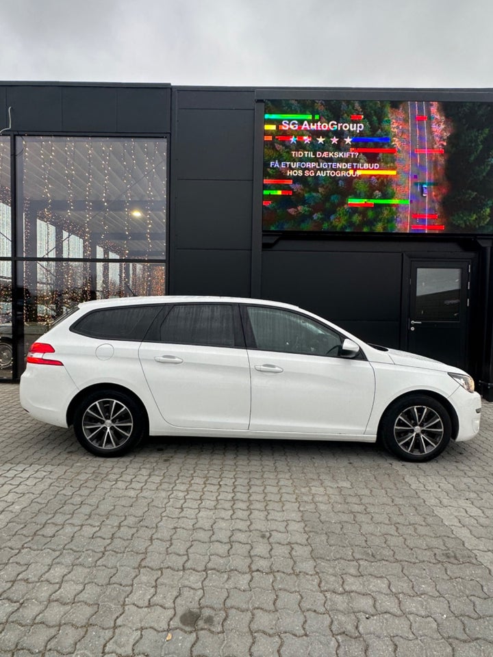 Peugeot 308 1,2 e-THP 110 Active SW 5d