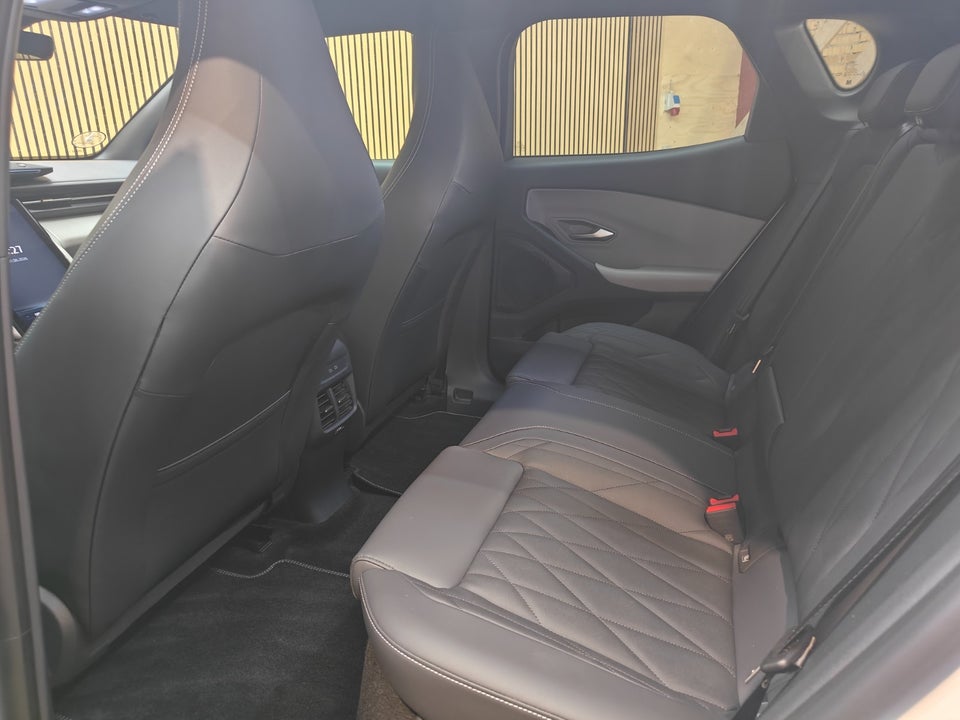 Ford Capri 79 Premium Extended Range AWD 5d