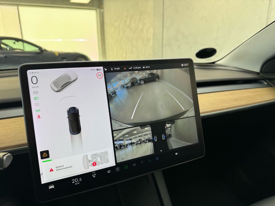 Tesla Model 3 Standard Range+ RWD 4d