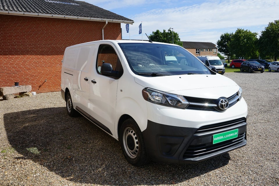 Toyota ProAce 2,0 D 120 Long Base+ 5d