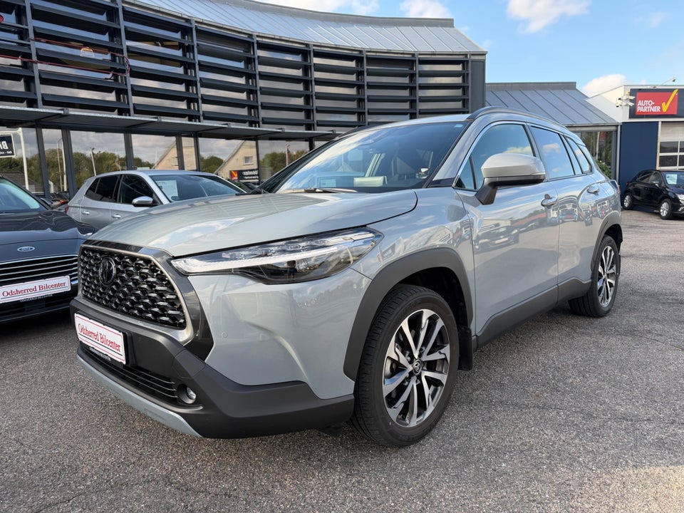Toyota Corolla Cross 1,8 Hybrid Style Comfort CVT 5d