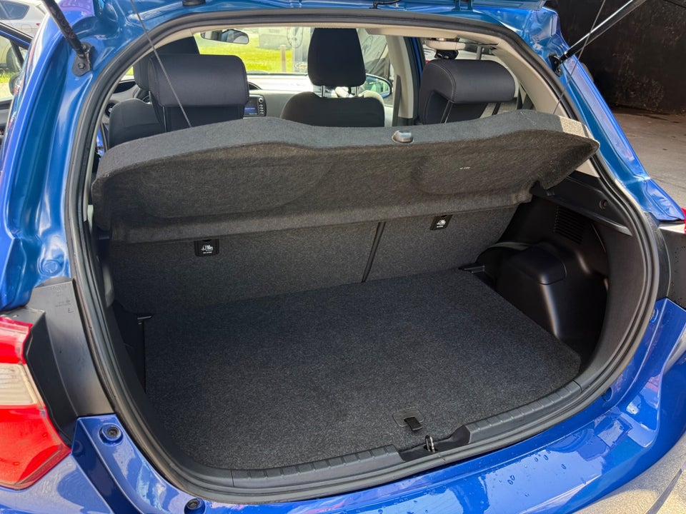 Toyota Yaris 1,5 Hybrid H3 Selected e-CVT 5d