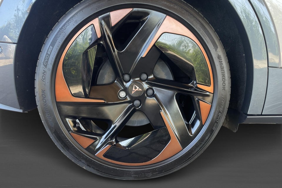 Cupra Tavascan 77 Adrenaline 5d