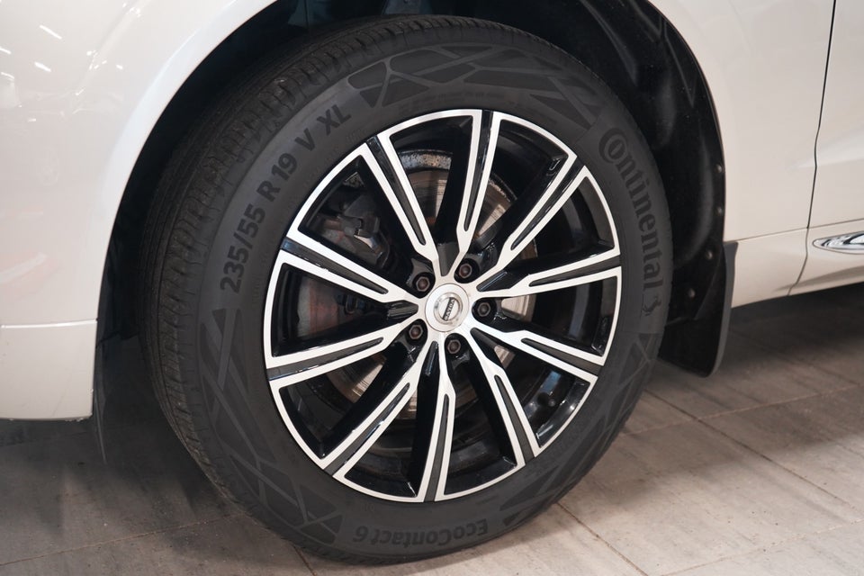 Volvo XC60 2,0 B4 197 Inscription aut. 5d