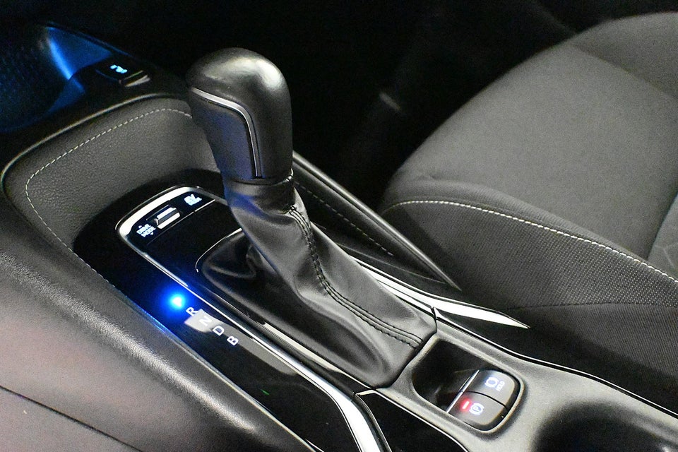 Toyota Corolla 1,8 Hybrid Active Smart Touring Sports MDS 5d