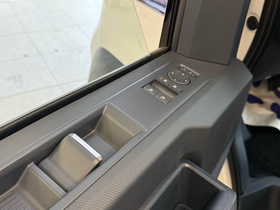 Kia PV5 71 Long Range Work Pro