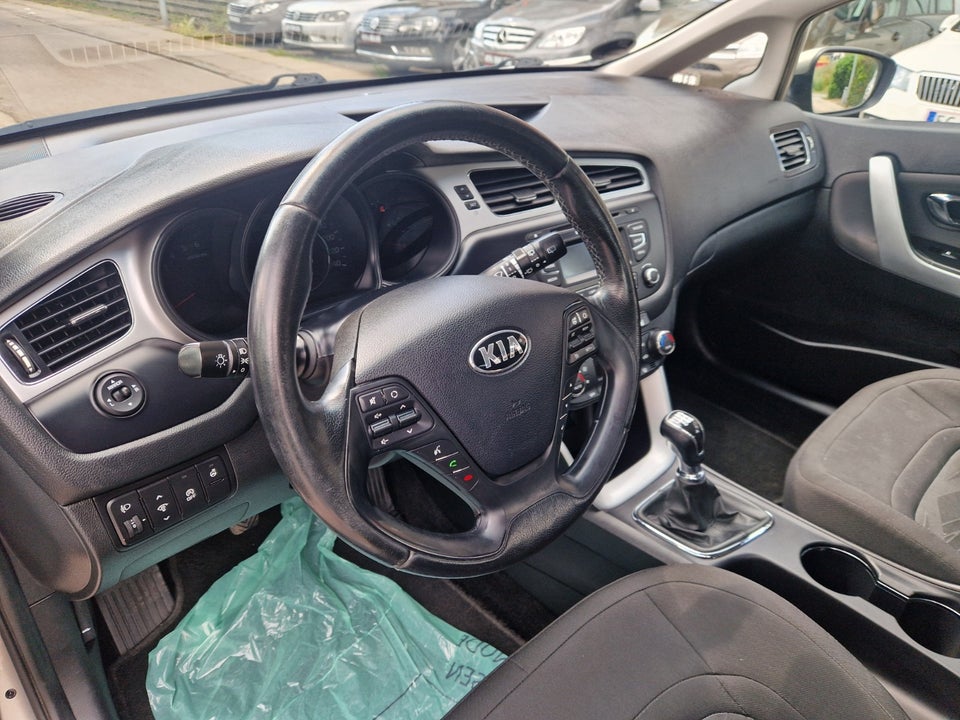 Kia Ceed 1,6 CRDi 128 Active+ SW 5d