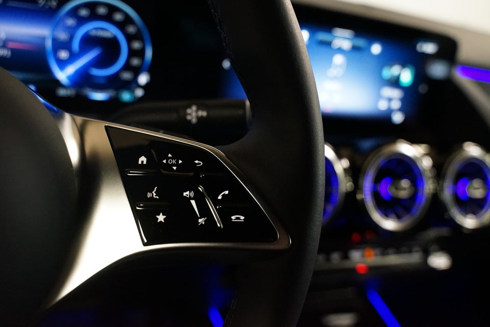 Mercedes EQA250+ Progressive Advance 5d