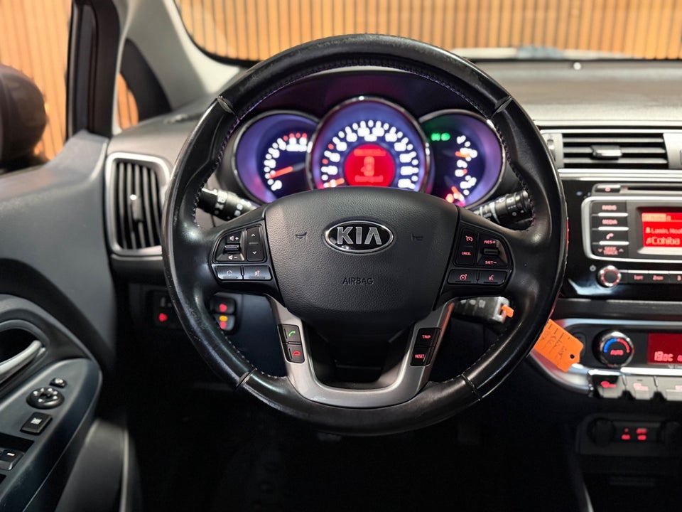 Kia Rio 1,1 CRDi 75 Active 5d