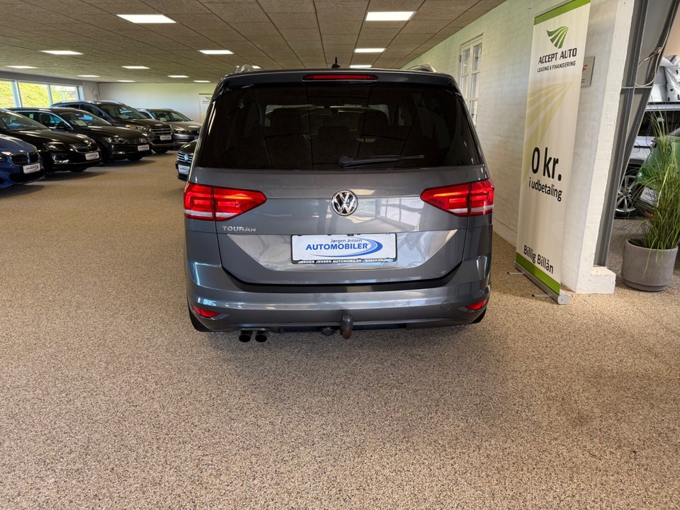 VW Touran 1,4 TSi 150 Highline 7prs 5d