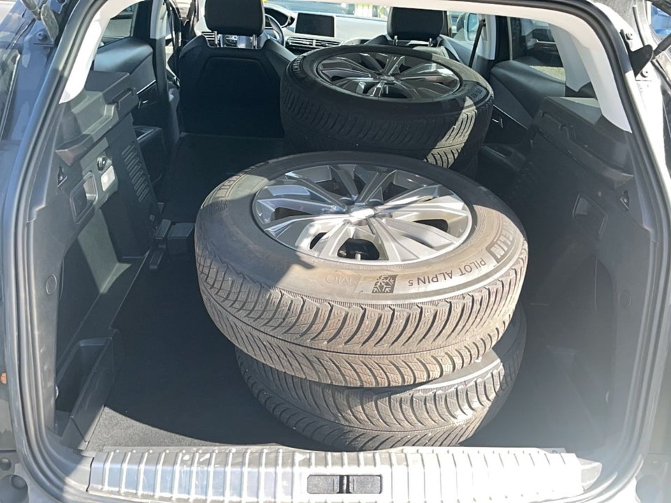 Peugeot 3008 1,6 BlueHDi 120 Allure EAT6 5d
