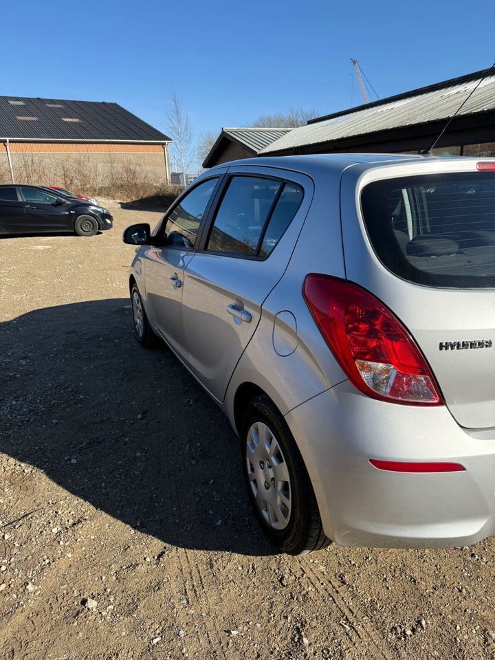 Hyundai i20 1,25 Comfort 5d