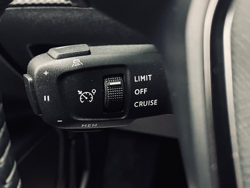 Peugeot 2008 1,2 PureTech 130 Allure Pack EAT8 5d