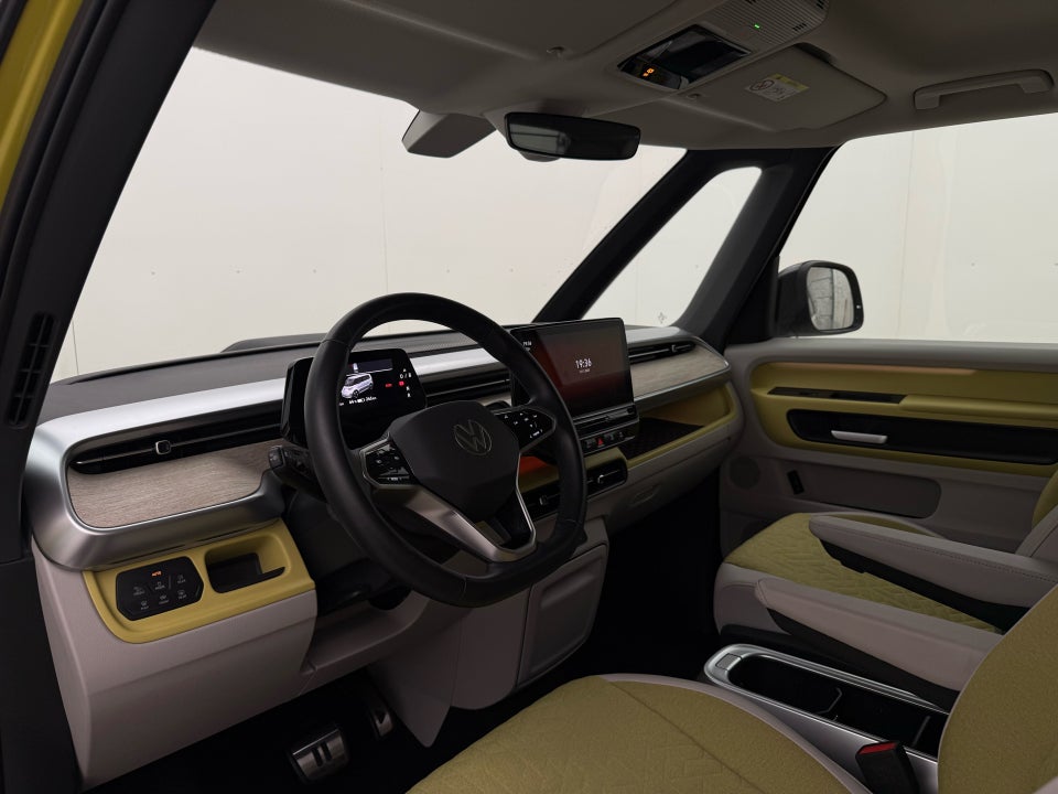 VW ID.Buzz 77 Pro SWB 5d
