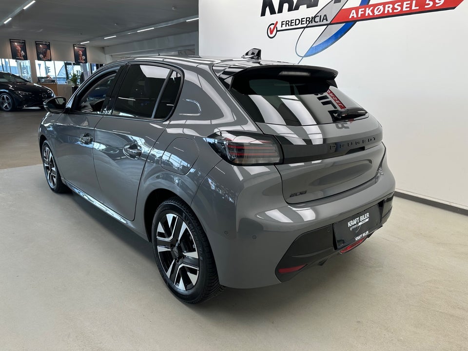 Peugeot 208 1,2 PureTech 100 Allure 5d