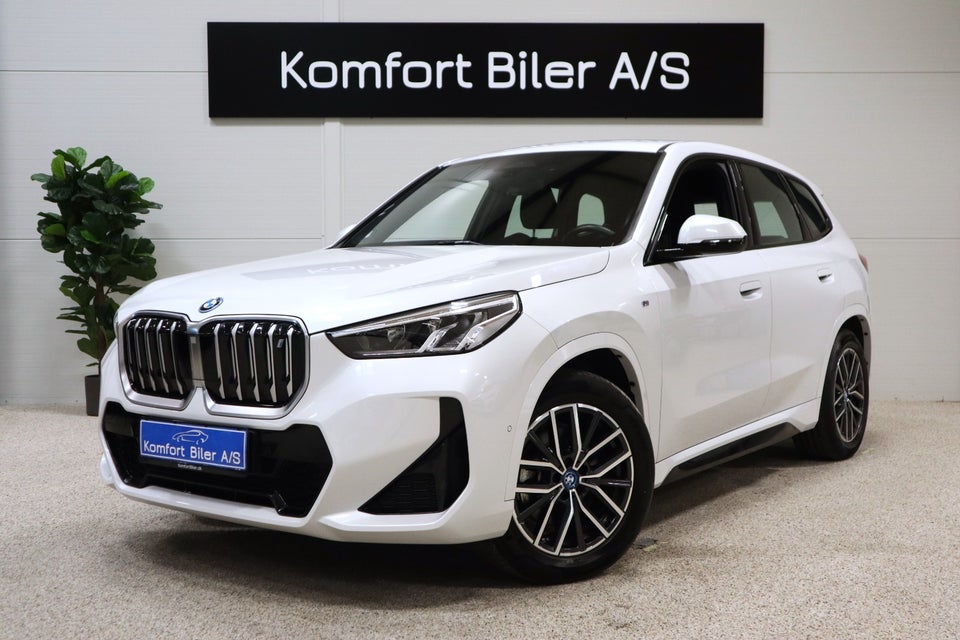 BMW iX1 xDrive30 Fully Charged M-Sport 5d